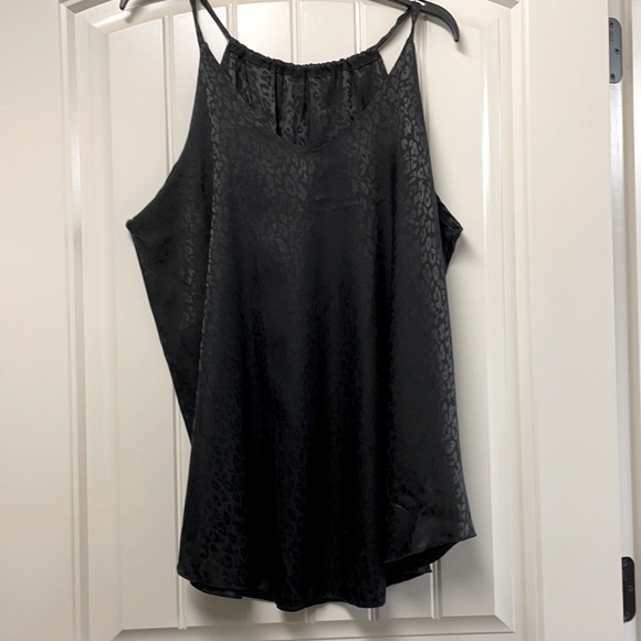 Your Best Shop Top (new never worn) - Picture 2 of 6